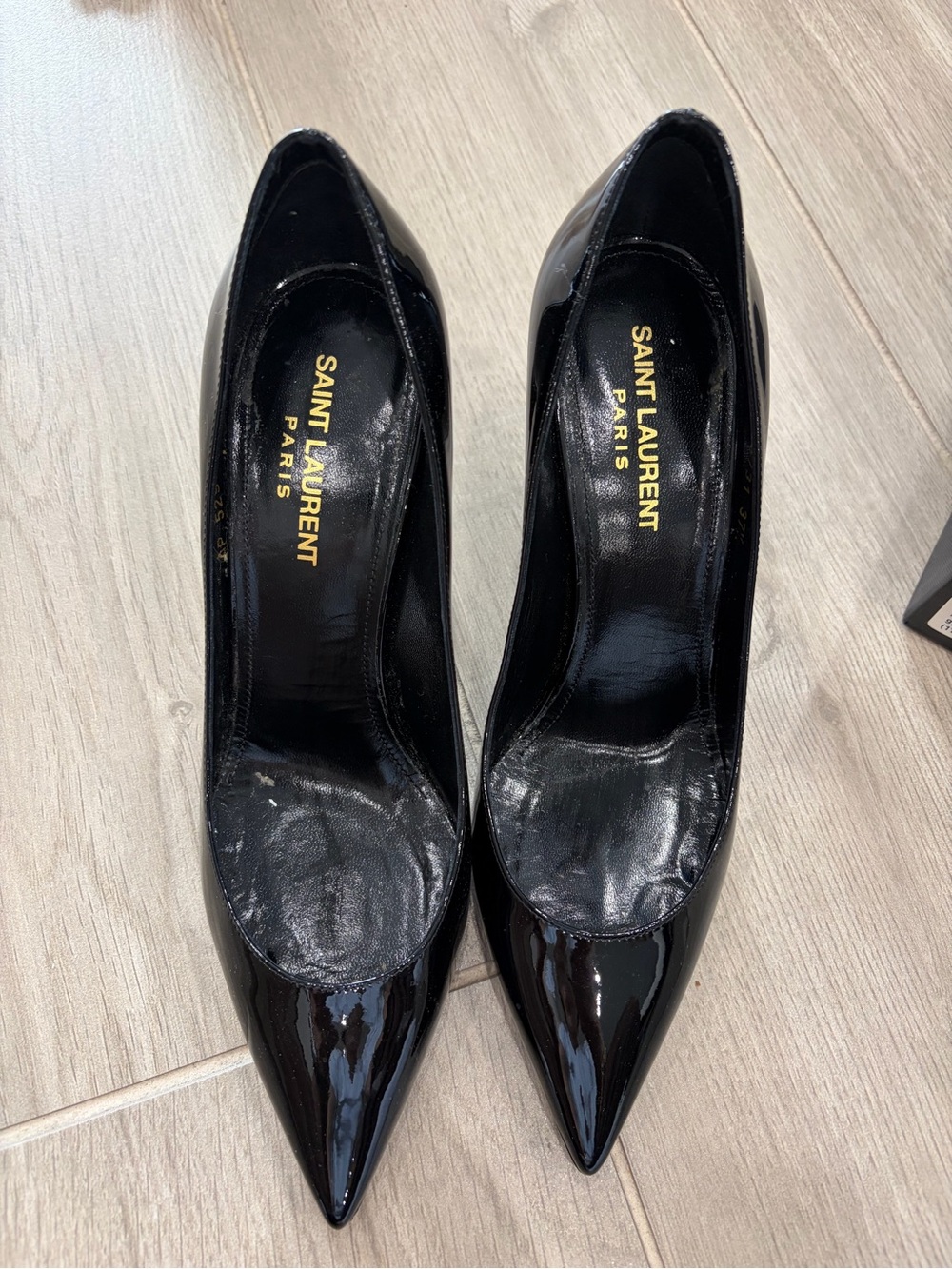Saint Laurent Black Patent Pointy-Toe Zoe 85 Pumps